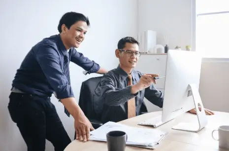 How Multinational Companies Are Using Enterprise Podcasting to Bridge Time Zones, Languages, and Distributed Workforces