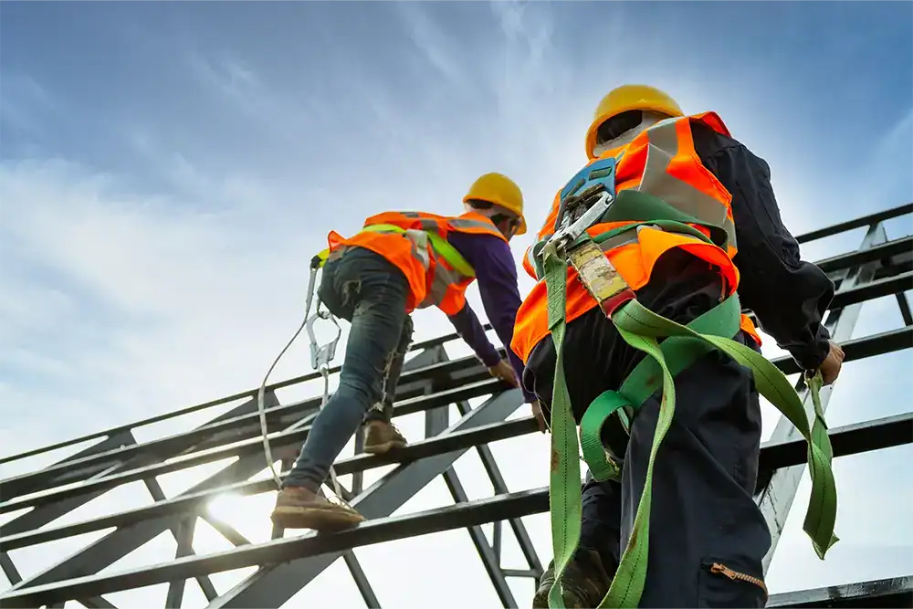 Advanced Fall Protection Systems for High-Risk Work Environments