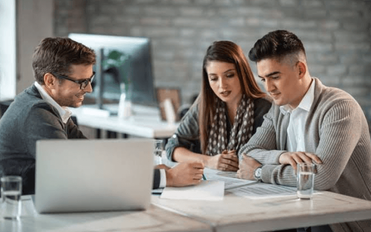 4 Reasons Small Business Owners Rely On Financial Advisors