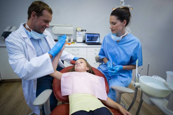 How Family Dentistry Supports Healthy Growth From Childhood To Adulthood
